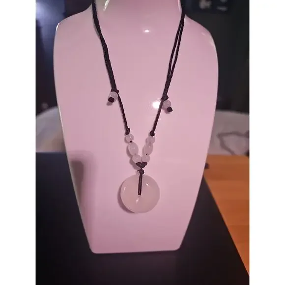 Beautiful! Natural Jade Peace Lucky Buckle Pendant Necklace Healing Adjustable - Picture 4 of 12